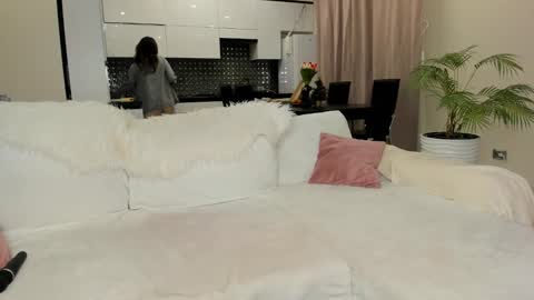Snapshot of _heaven_ishere_ chatting on February 27, 2:54 pm Julia online show from February 27, 2:54 pm