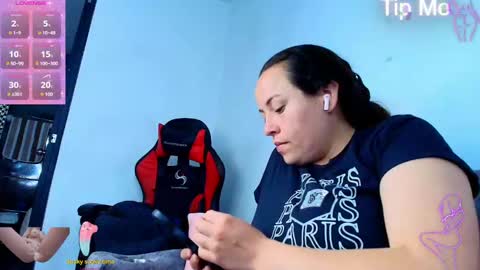 Snapshot of _honey1_ chatting on September 23, 3:06 pm Honey online show from September 23, 3:06 pm
