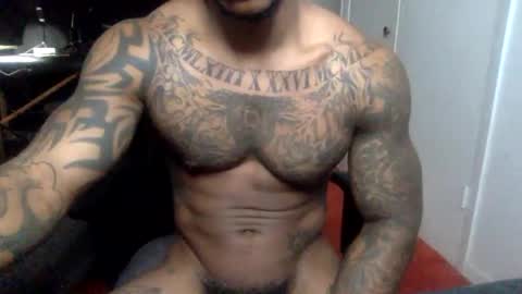 Tatted34 aka PimpDaddy SlickDick online show from December 3, 4:33 pm