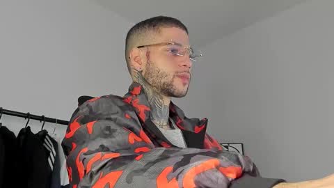 jeison online show from November 11, 11:12 am