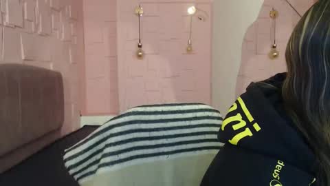 _jeessy online show from October 20, 4:28 am