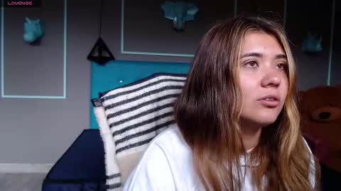 _jeessy online show from September 18, 3:38 pm