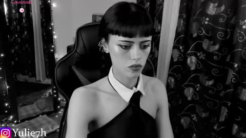  ...  online show from June 5, 11:21 pm