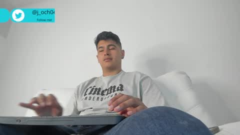 _juanes__ online show from December 2, 1:52 pm