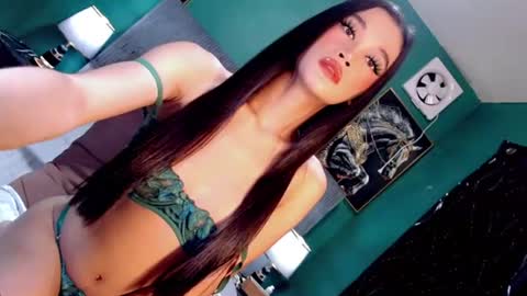 lexie online show from June 11, 5:38 am