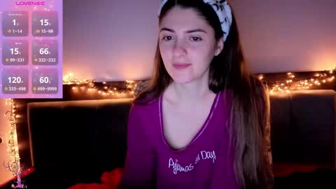 _just_a_simple_girl online show from February 26, 3:21 am