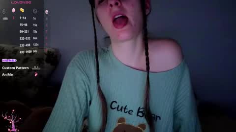 _just_a_simple_girl online show from March 19, 10:43 am