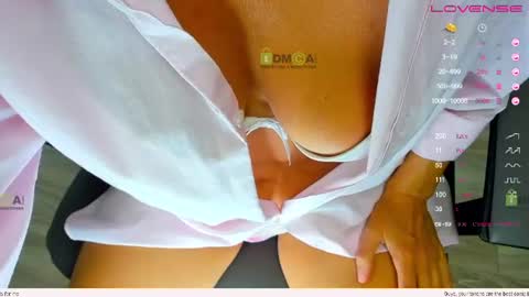 _justcallme_ online show from June 9, 8:52 pm