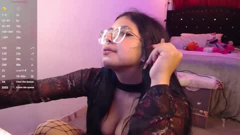 Cata  online show from October 2, 3:05 am