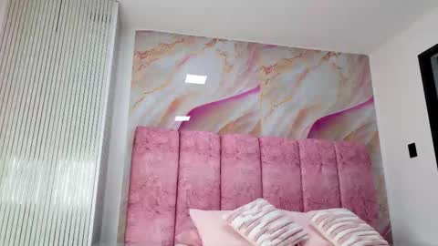 Kendall online show from February 2, 11:50 am