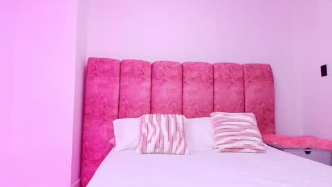 Kendall online show from November 10, 12:19 pm