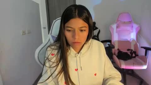 khloe sweet online show from January 7, 12:21 pm