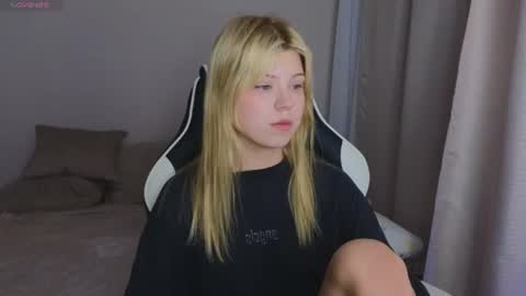 Molly   Emily online show from July 11, 8:23 pm