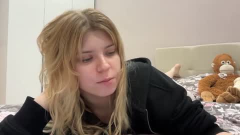 Molly   Emily online show from June 28, 4:58 pm