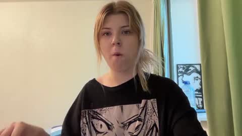 Molly   Emily online show from June 18, 4:12 pm