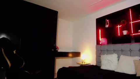 _kitten_1 online show from February 20, 5:33 am