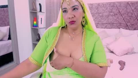 NAILHA SAJANI  online show from February 18, 3:10 pm