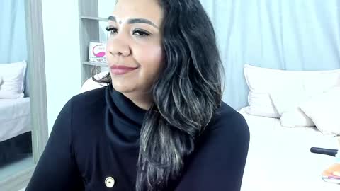 NAILHA SAJANI  online show from December 14, 4:41 pm