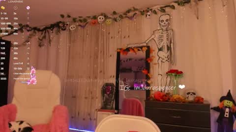 Laura online show from October 27, 9:42 am