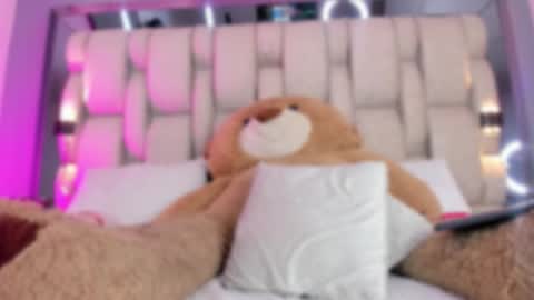     online show from October 23, 9:04 pm