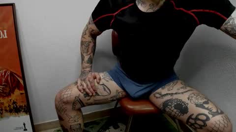 Layne online show from October 10, 10:32 am