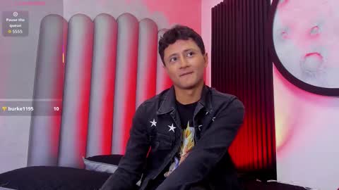 _leohot_ online show from November 25, 3:49 am