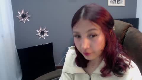   linrose   online show from March 30, 7:47 pm