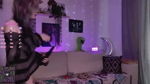 Lolly online show from February 22, 9:02 am