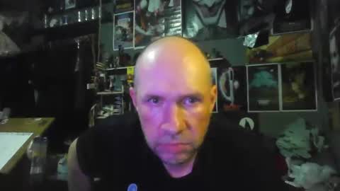 That guy online show from April 6, 4:46 am