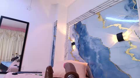 Lorrayne online show from September 24, 12:12 pm