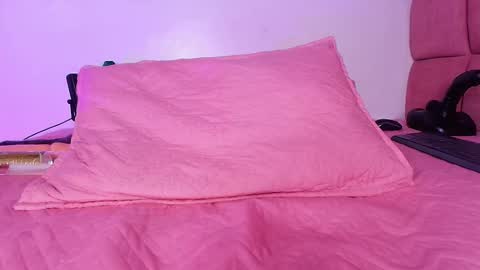 Lorrayne online show from February 26, 6:04 pm