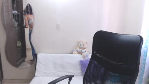 NICOLE online show from December 10, 9:22 pm