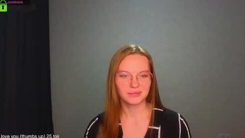 Welcome guys  Pleasure to see you all here  My name is Lysafeta and MichaelaTip menu is active Private is open  online show from September 29, 6:29 pm