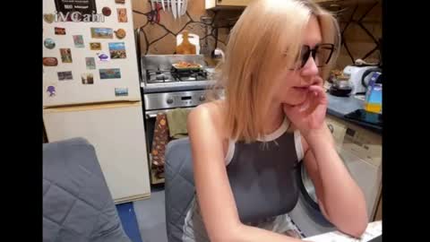 _magic_kis online show from April 18, 12:01 am