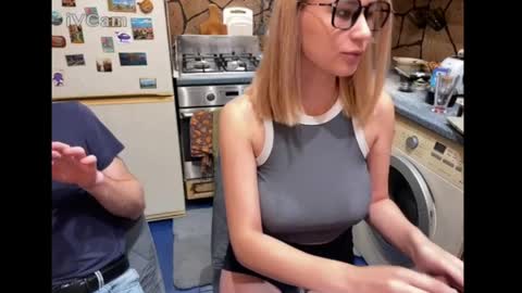 _magic_kis online show from April 15, 7:06 pm