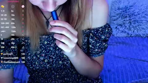 Scarlett online show from December 2, 2:26 pm