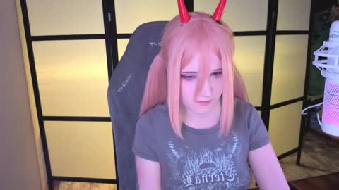 Mariko online show from April 24, 3:36 pm