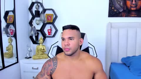 _matthew_santos_ online show from September 26, 11:57 pm