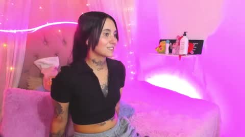 Mia online show from February 18, 12:15 am