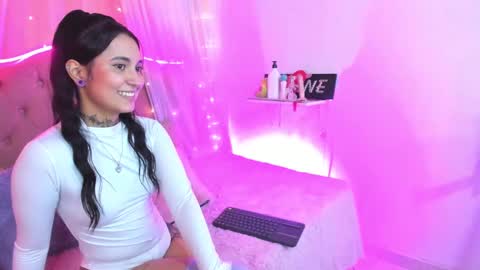 Mia online show from February 22, 10:42 pm