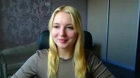 Melanie online show from March 7, 1:11 pm