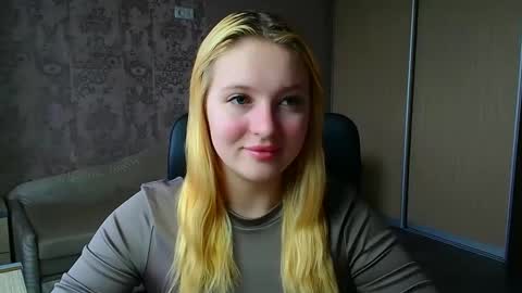 Melanie online show from May 11, 9:16 am