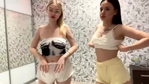 Lana online show from April 18, 12:29 pm