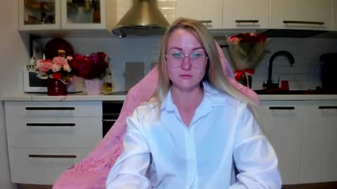 Eva online show from September 30, 8:41 pm