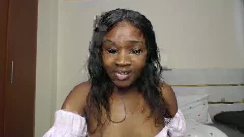 Snapshot of _miss_lofty chatting on February 4, 9:28 am Lofty online show from February 4, 9:28 am