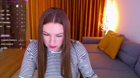 Mia online show from March 4, 8:24 am