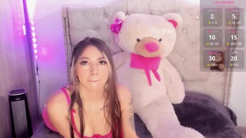 Emi   online show from October 21, 7:39 pm