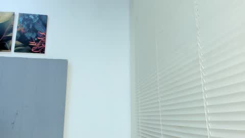 _molly_rosse_ online show from October 14, 12:30 pm