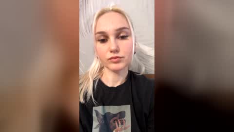 _moon_star online show from April 17, 12:18 pm