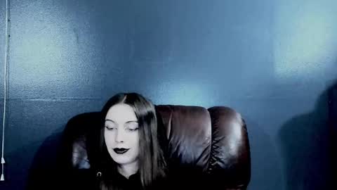 _naamah online show from October 18, 7:18 pm